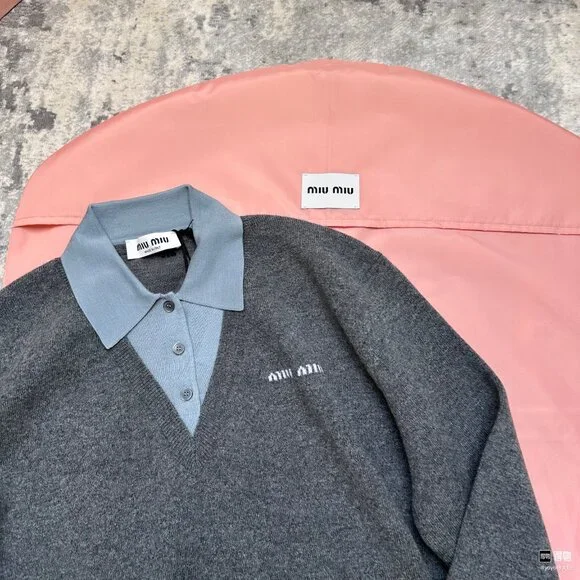 MIUMIU Women's Reversible Polo Collar Embroidered Long-Sleeve Cashmere Sweater - Picture 3 of 3